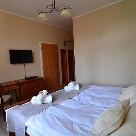 Baronka Bed & Breakfast & Bistrot Betliar ภายนอก รูปภาพ
