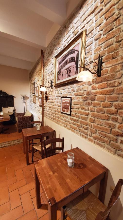 Baronka Bed & Breakfast & Bistrot Betliar ภายนอก รูปภาพ